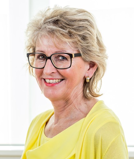<strong>Karin Huemer</strong>